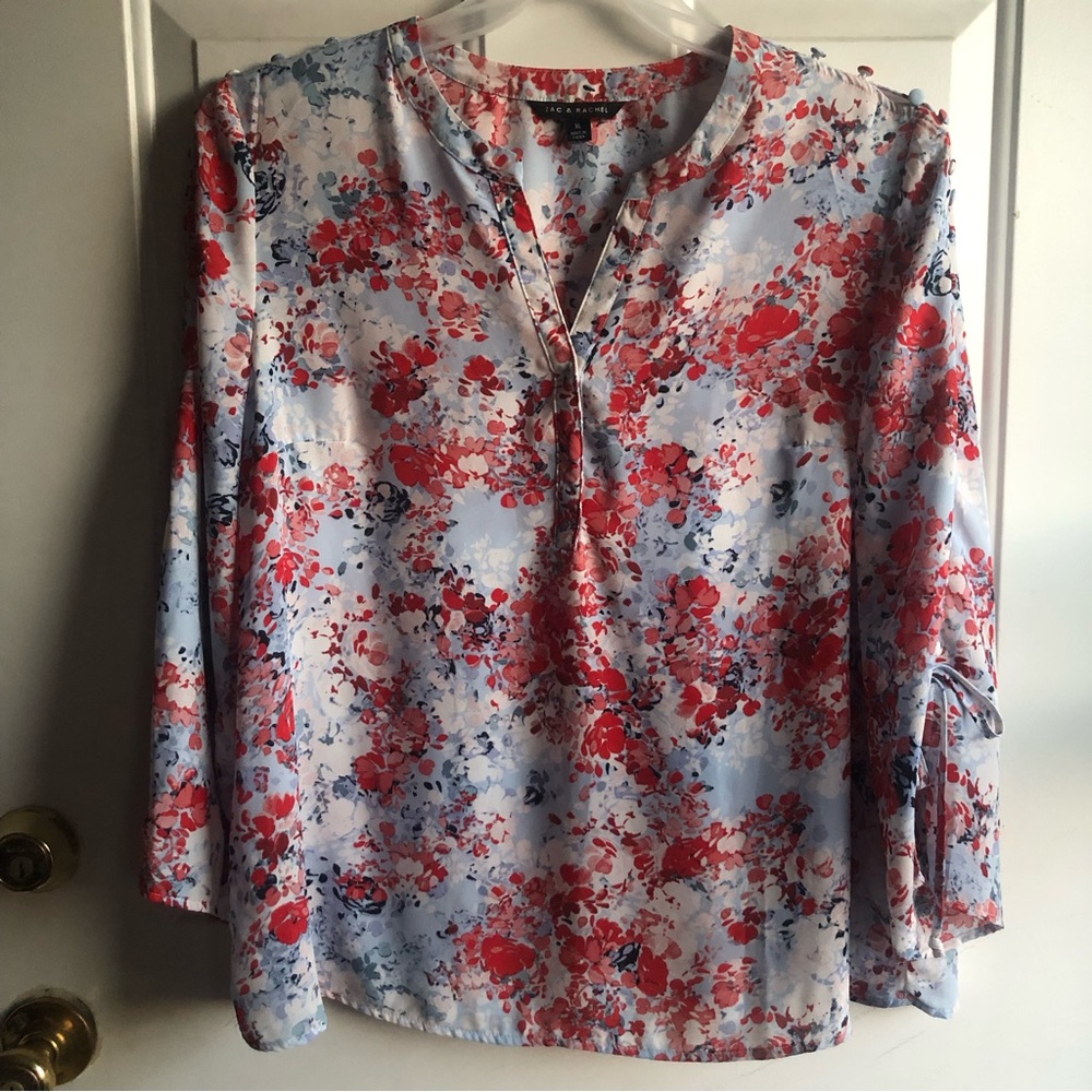 🌟 3/$15 Floral women’s v-neck long tie sleeves blouse top size XL